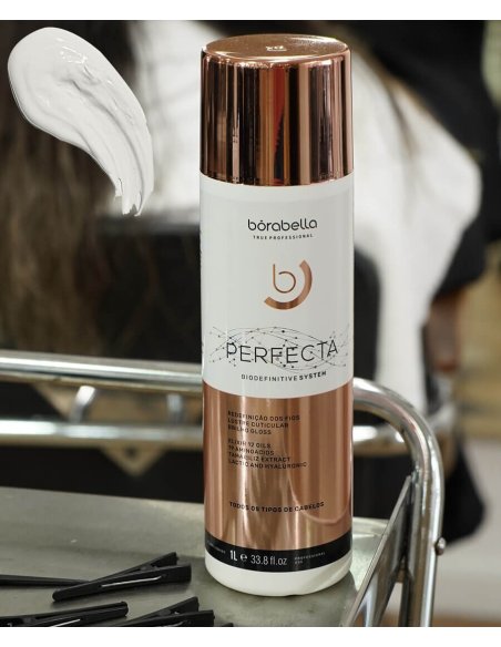 BoraBella Perfecta 1L – Ultra-gladmakende Braziliaanse keratinebehandeling – Glad, glanzend, zijdezacht en pluisvrij haar